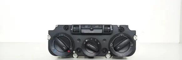 Volkswagen Touran I Climate control unit