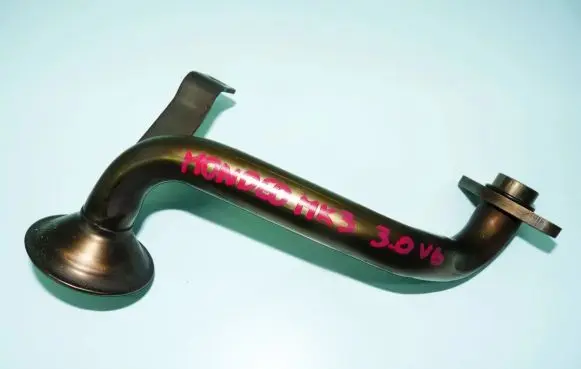 Ford Mondeo Mk III Oil sump strainer pipe 
