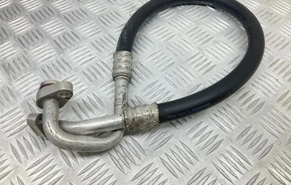 Air conditioning (A/C) pipe/hose