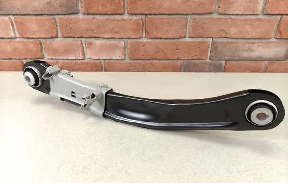 BMW i5 G60 Rear suspension control arm 8868690 6892266 6892267