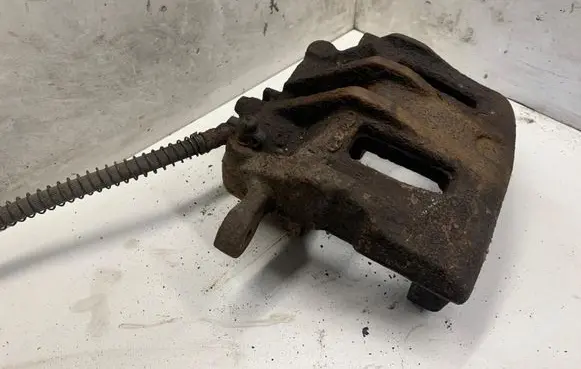 Hyundai Santa Fe Front brake caliper BC140102