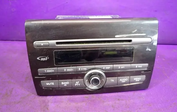 Fiat Bravo Radio/CD/DVD/GPS head unit 735484418