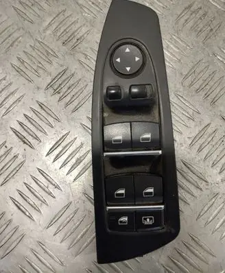 BMW 5 F10 F11 Electric window control switch 9241915
