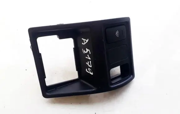 Lexus IS 220D-250-350 Windscreen/window heater switch 15A280