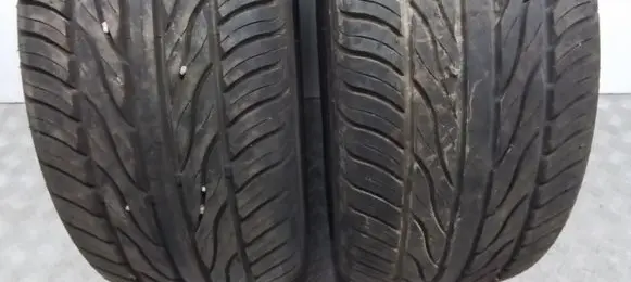 Volkswagen Golf V R17 summer tire 