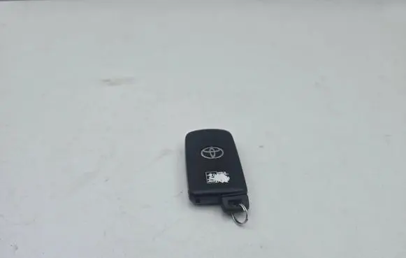 Toyota Yaris Ignition key/card 