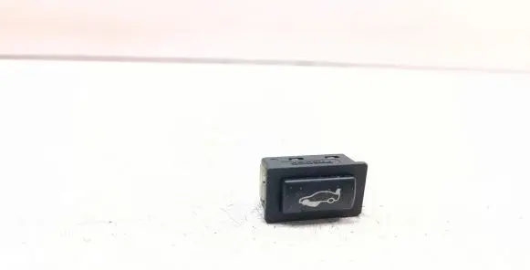 BMW 5 GT F07 Tailgate/boot open switch button 9200316