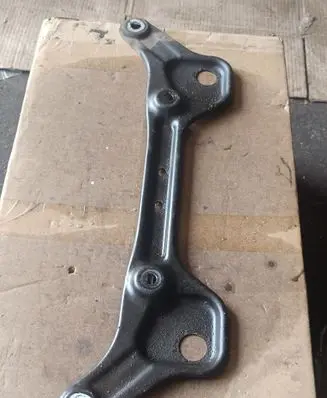 Mercedes-Benz E W212 Steering rack mounting bracket A2046280011