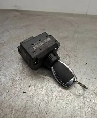 Mercedes-Benz CLK A209 C209 Ignition lock 2095450508 33002406 33002407