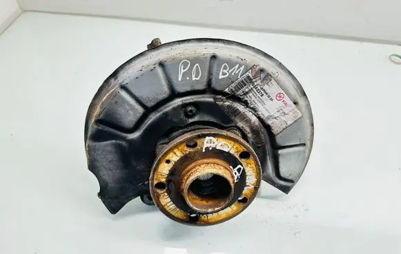 Volkswagen Touran II Front wheel hub 