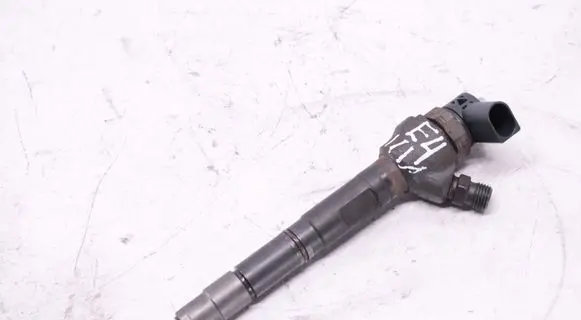 Skoda Superb B6 (3T) Fuel injector 03L130277J 0445110369