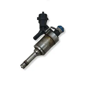 Peugeot 508 Fuel injector 0261500 V7591623