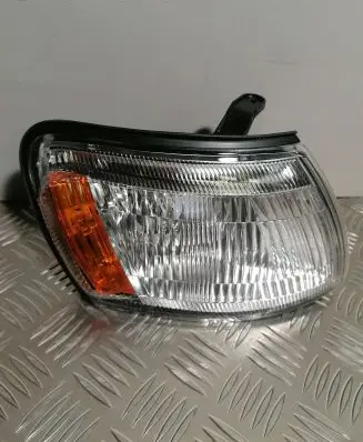 Toyota Corolla E120 E130 Front indicator light 8161020540