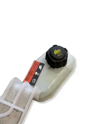 Nissan Ariya Coolant expansion tank/reservoir 220823