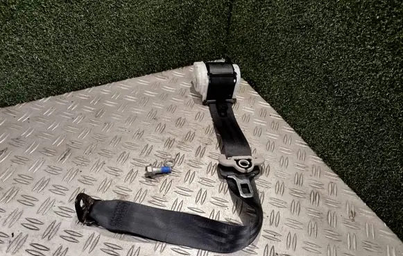 Mitsubishi Pajero Rear seatbelt TKAB0EN234 ADC7078
