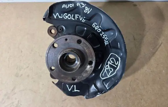 Volkswagen Golf VII Front wheel hub spindle knuckle 0000077