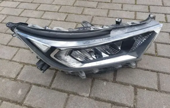 Toyota RAV 4 (XA50) Headlight/headlamp 8114542840 8114542841