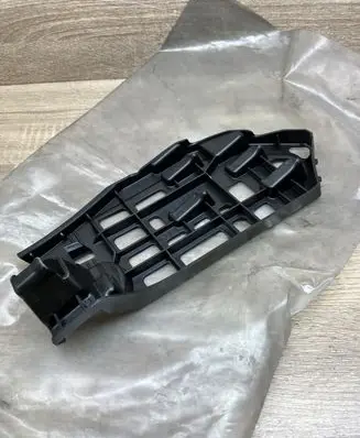 Volkswagen Polo Front bumper mounting bracket 6Q0807178