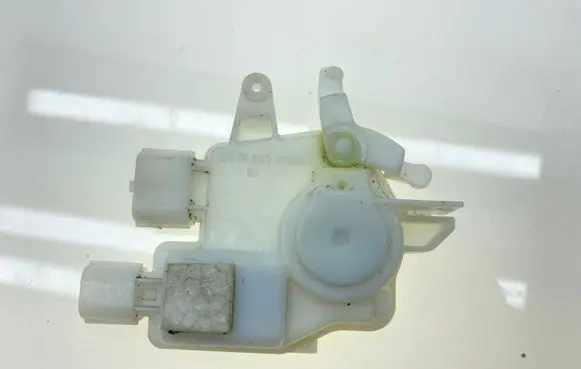 Subaru Legacy Rear lock motor 61100AG00A 61100AG 61100AG000