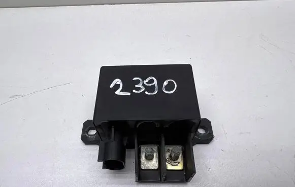 Mercedes-Benz CLS C219 Glow plug pre-heat relay A0025423819