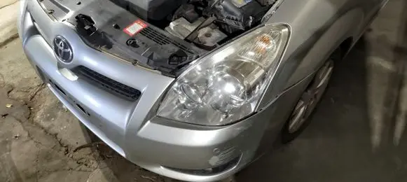 Toyota Corolla Verso AR10 Headlight/headlamp