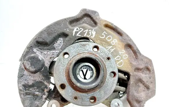 Peugeot 508 Front wheel hub 