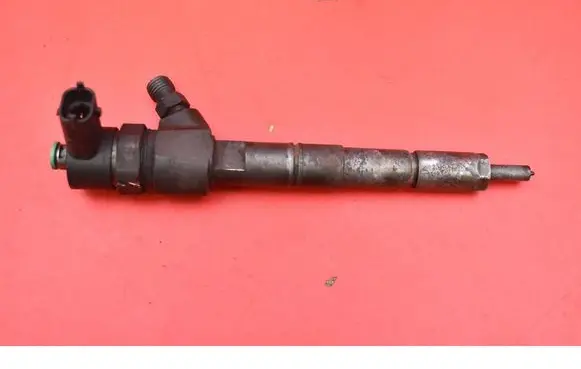 Fuel injector