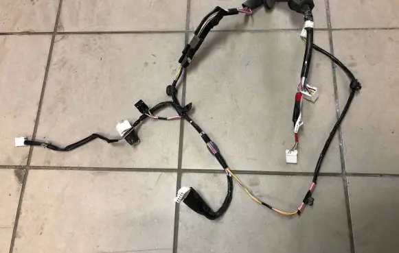 Toyota Yaris Front door wiring loom 82152-0DY30