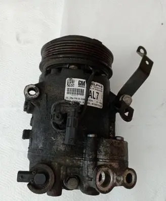 Opel Zafira C Air conditioning (A/C) compressor (pump) 13450515 09134072315A