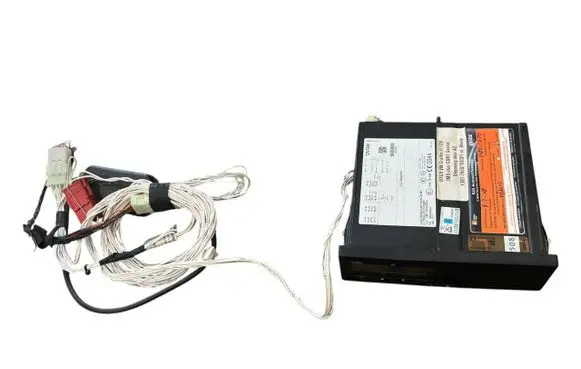 Volkswagen Crafter Air suspension control unit module (rear) a2c1648500020 A2C59514839 10R036628