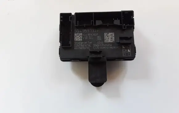 Skoda Octavia Mk3 (5E) Door control unit/module 5Q4959393F