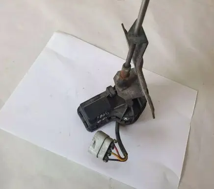 Saab 9000 CS Headlight washer pump 390206905