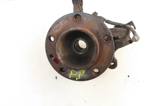 Opel Movano A Front wheel hub spindle knuckle