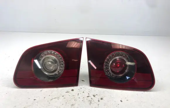 Volkswagen PASSAT B6 Tailgate rear/tail lights