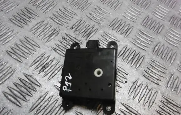 Nissan Primera A/C air flow flap actuator/motor 