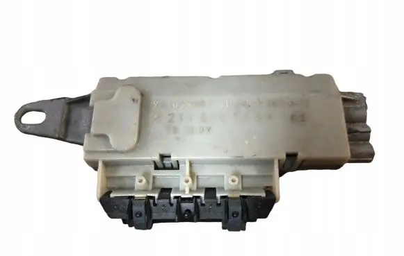 Mercedes-Benz E W211 Gateway control module 2118203089