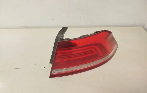 Volkswagen PASSAT B8 Rear/tail lights 3G5945312