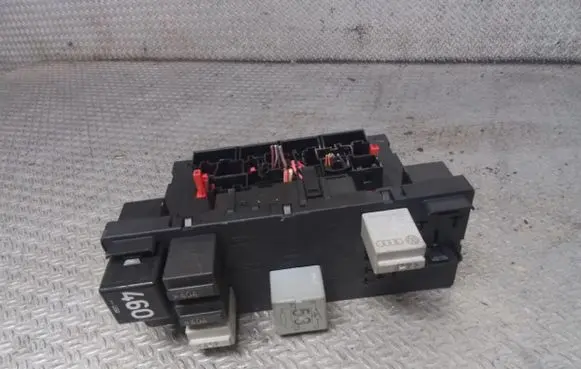 Volkswagen Touran I Comfort/convenience module 1K0937049K