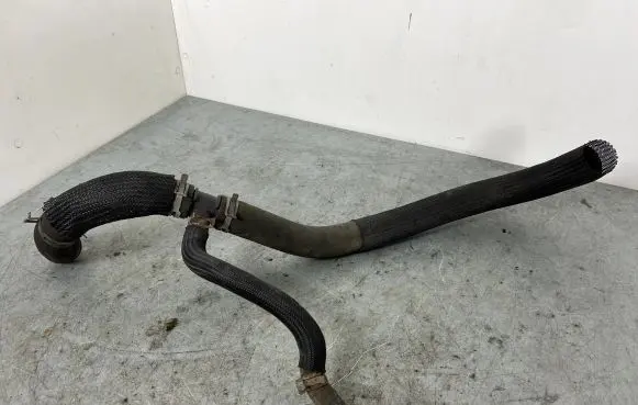 Jeep Grand Cherokee Engine coolant pipe/hose