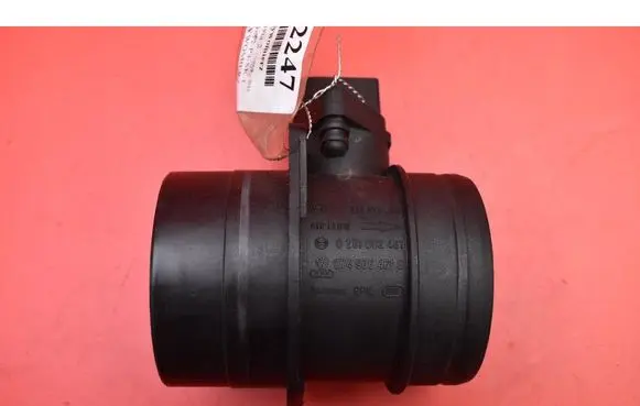 Skoda Octavia Mk2 (1Z) Mass air flow meter 074906461B