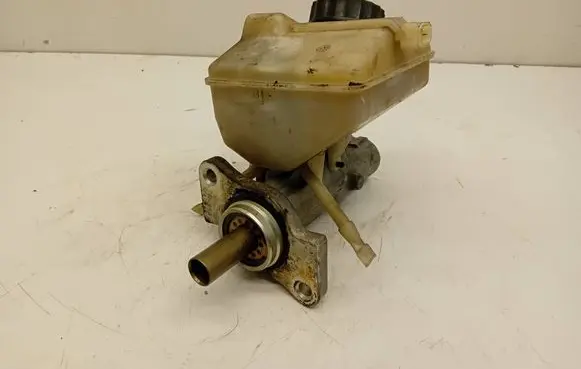 Volvo XC90 Master brake cylinder 8646008