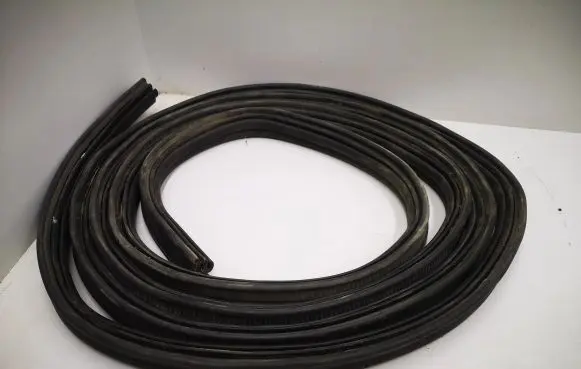 Volkswagen Transporter - Caravelle T5 Sliding door rubber seal 