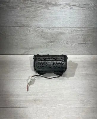 BMW 5 F10 F11 Cup holder front 9283611 187013 01102103104