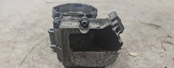 Volkswagen Golf V Throttle valve 030128063 A20530999815