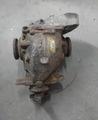 BMW 3 E90 E91 Rear differential 7556678