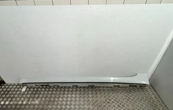 Audi A5 Sill 8W8853859