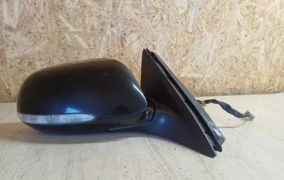 Front door electric wing mirror