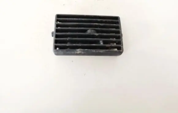Volkswagen Golf IV Dash center air vent grill 1j0819719b