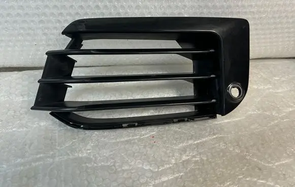 BMW X2 F39 Front bumper lower grill 7429015 11460915