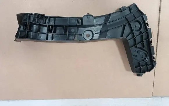 Audi Q2 - Rear bumper mounting bracket 81A807253